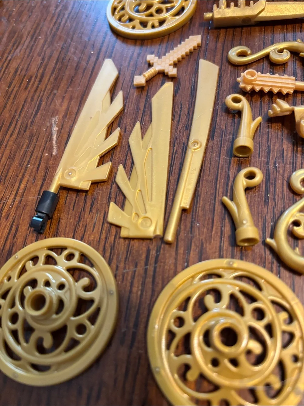Gold Lego accessories lot